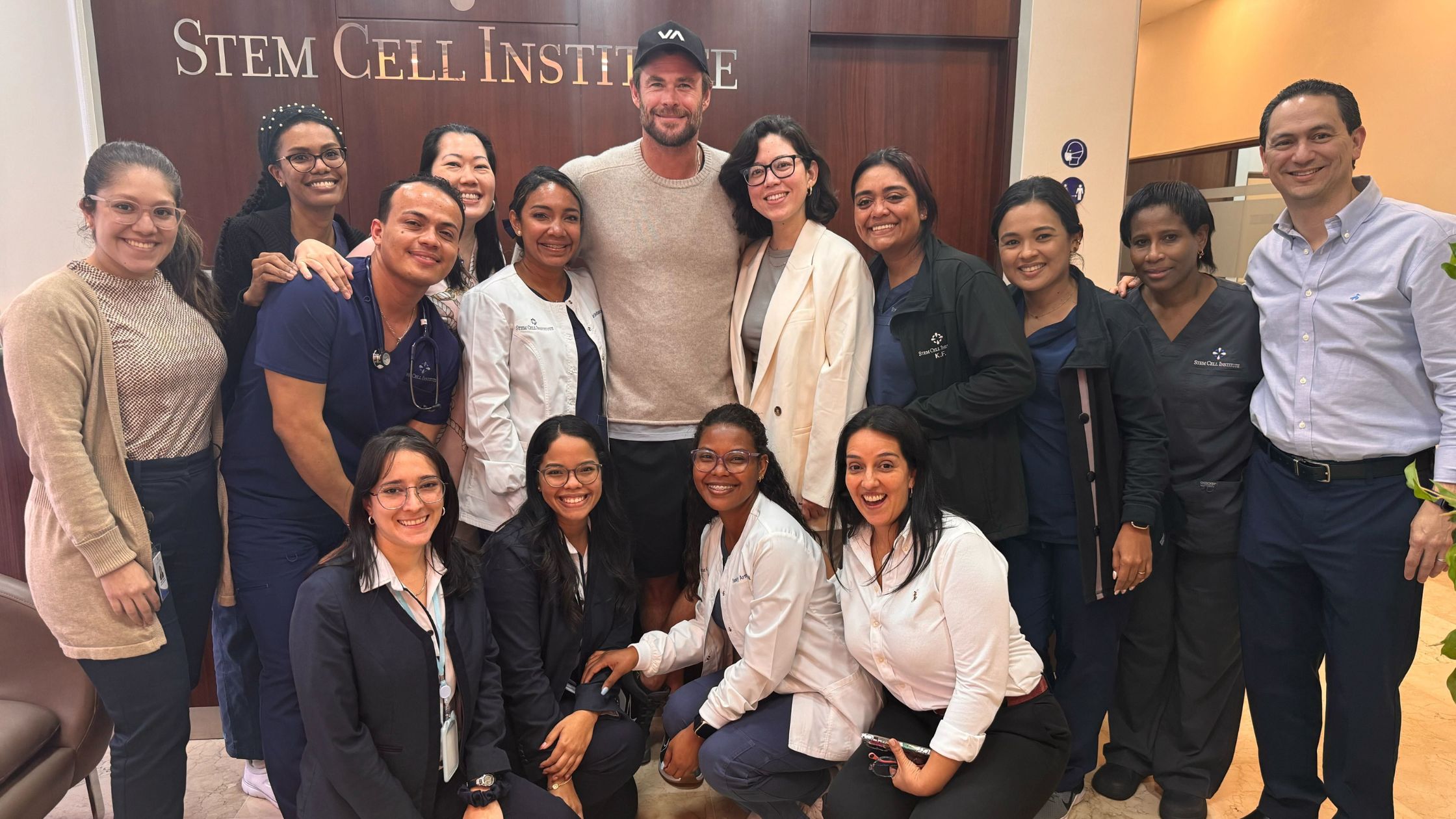 Chris Hemsworth Poses with Team at Stem Cell Institute in Panama
