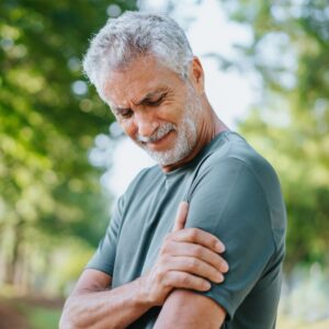 stem cell shots for shoulder
