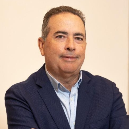 stem cell educational seminar dr paz speaker headshot